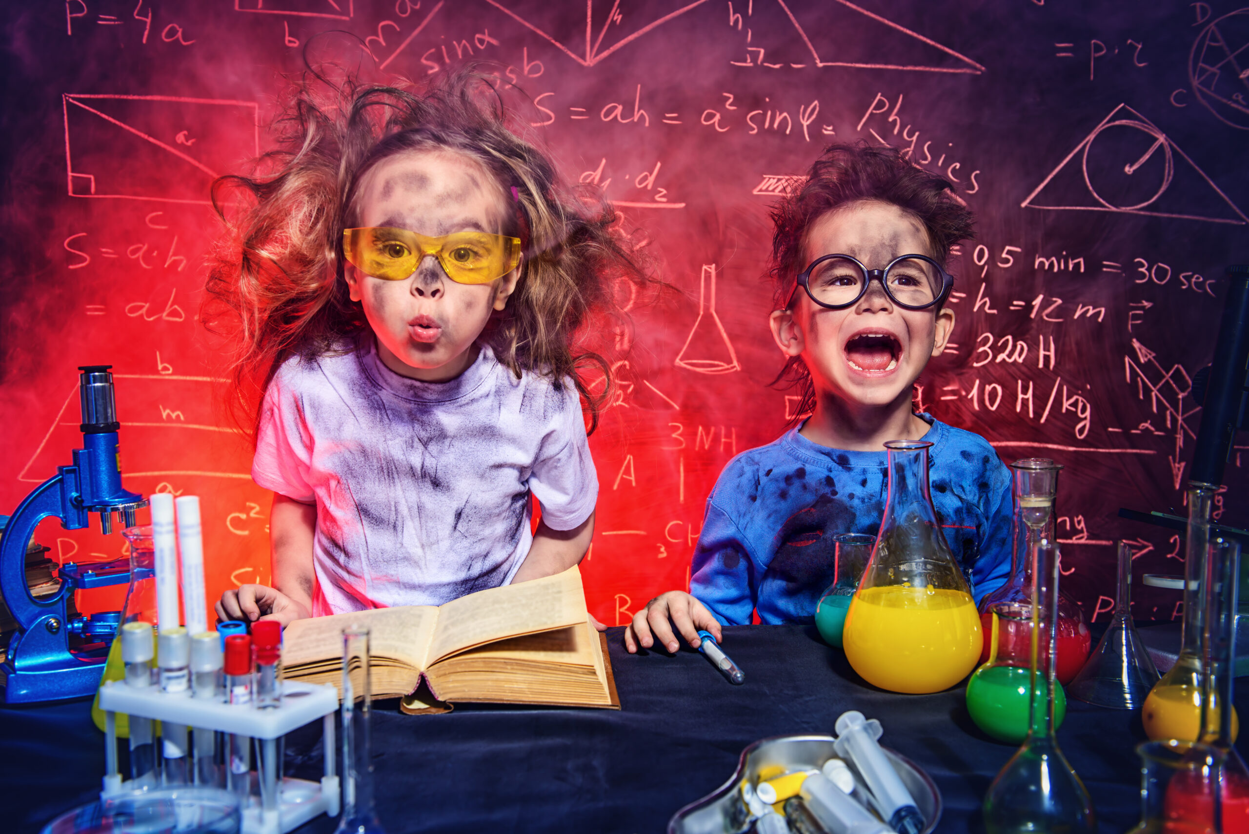 Детские научные познавательные. Дети химики. Ребенок ученый. Эксперименты для детей. Веселые эксперименты.