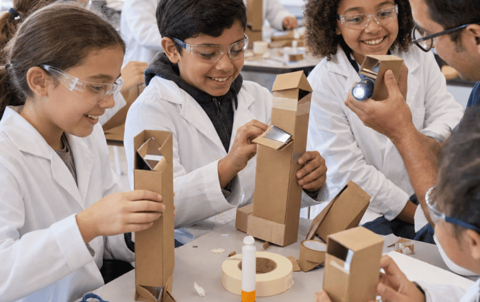 At Junior Einsteins Science Club® we partner with international primary schools